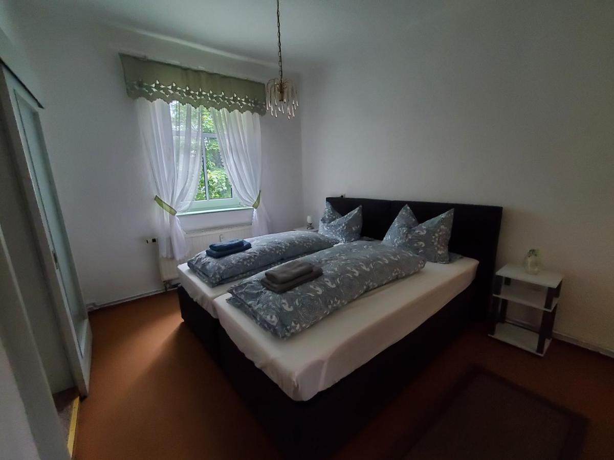 Ferienwohnung Am Rosengarten Лёбау Экстерьер фото